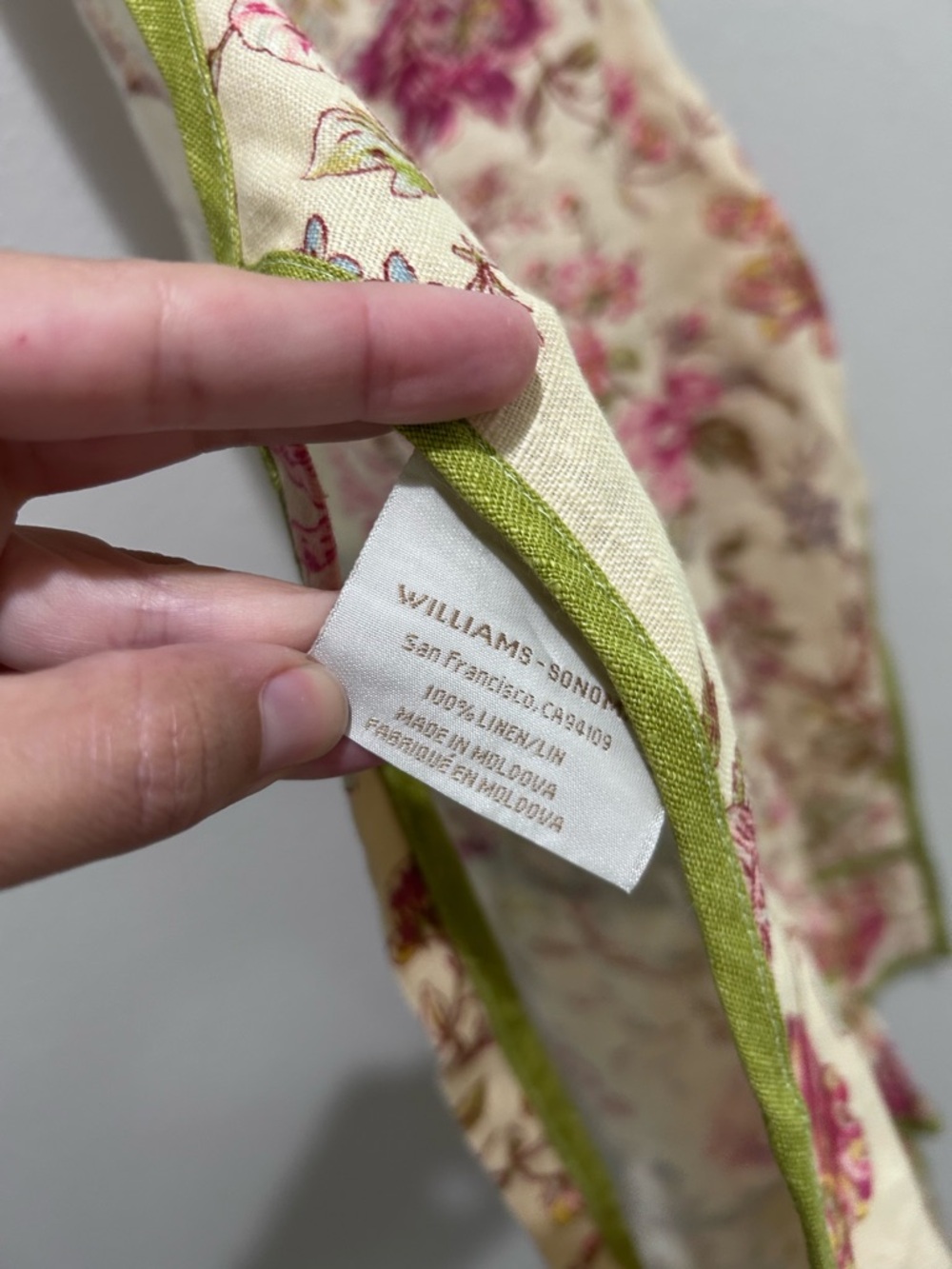 Williams Sonoma Cream Floral Linen Apron with Green Trim - Picture 3 of 9